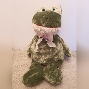 Kuddle me frog plush